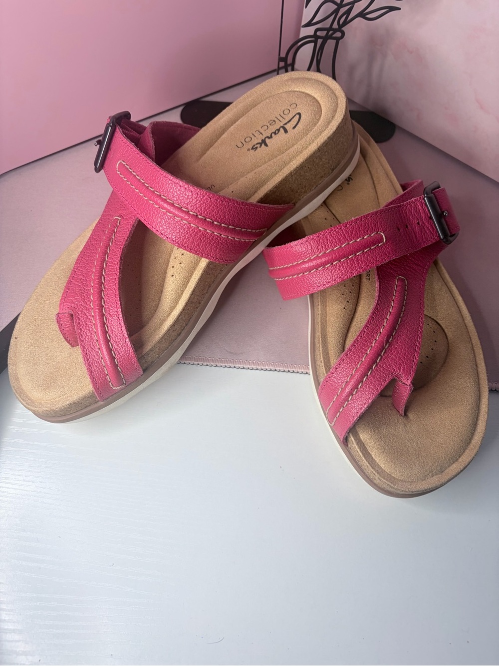 Clarks Hot Pink Leather Toe-Loop Sandals